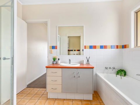 Hastings Cove Apartments - Tweed Coast Holidays - Accommodation Bookings 2