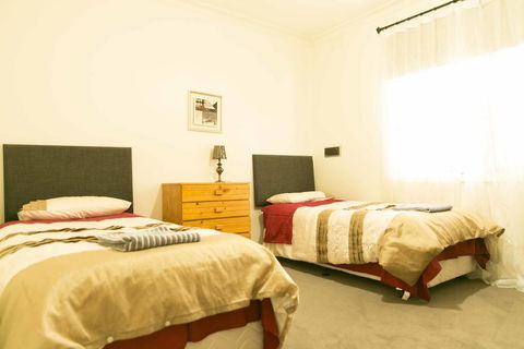 Hawthorn Holiday House - Accommodation Bookings 3
