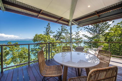 Headland House - Accommodation Bookings 2