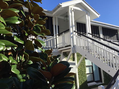 Heal House - Accommodation Bookings 3