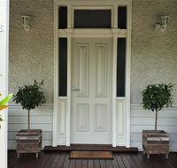 Healesville House - Magnolia House - Accommodation Bookings