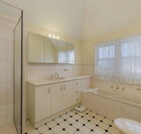 Heart of Geelong Entire Townhouse Sleeps 8
