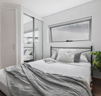 Heart of Sandringham Apartment by Ready Set Host