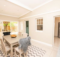 Heritage Bowen Terrace 3 Bed 2 Bath - Walk to CBD