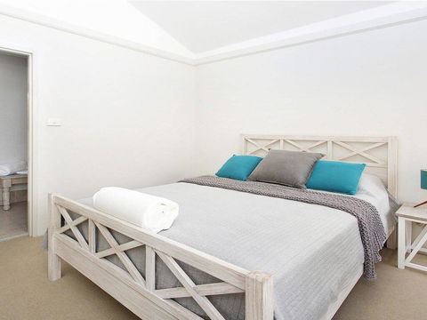 Hidden Gem On Manning - Great Location Opposite Surf Beach - Accommodation Bookings 3