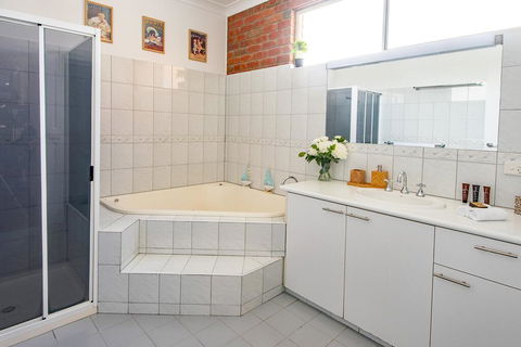 High Tide Five Star Appartment - Accommodation Bookings 2