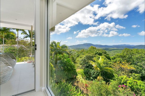 Hilltop Rainforest Retreat - Accommodation Bookings 1