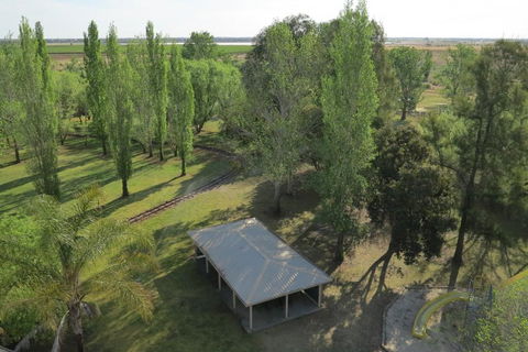 Hilltop Resort - Accommodation Bookings 3