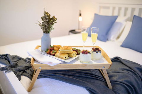 Hinterland Boutique Cottages -Cozy Cottage - Accommodation Bookings 3