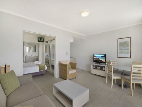 Hinterland Luxury - 1 Bedroom Hinterland View Apt - Accommodation Bookings 3