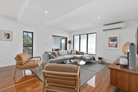Holiday Hideaway, Sunshine Beach - Accommodation Bookings 1