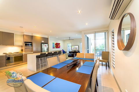 Holiday Home Bayhill Manor - Accommodation Bookings 3