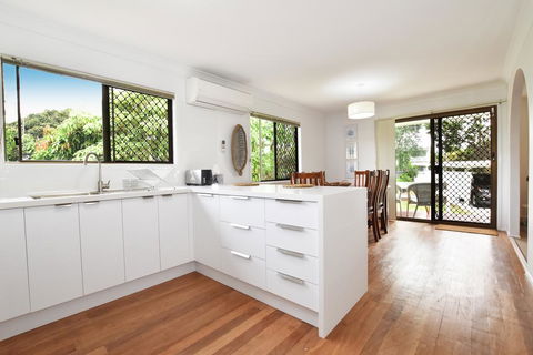 Holiday House - Accommodation Bookings 1