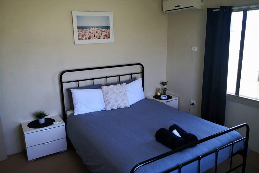 Hyde Park QLD Accommodation Bookings