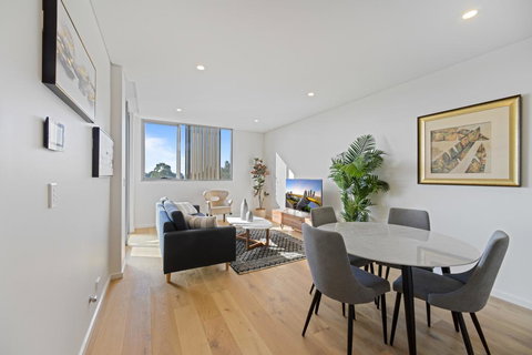 HomeHotel-Luxury And New 2 Bedroom Apartment - Accommodation Bookings 2