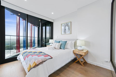 HomeHotel-Luxury Home, High Rise With View. - Accommodation Bookings 0
