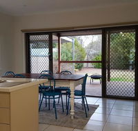 Homely Getaways - Eighth Street Mildura