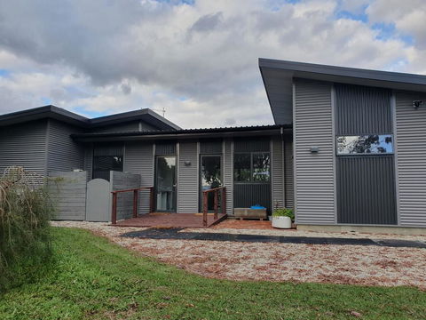 Hoof & Hound Country Escape - Accommodation Bookings 2