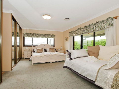 Hope - Country Farm Stay For Large Groups - Accommodation Bookings 1