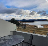 Horizons 201 - Lake Jindabyne Waterfront