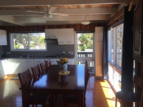 Island Getaway - Accommodation Bookings 3