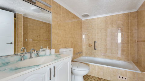 Island View 4 -Opposite Wallis Lake! - Accommodation Bookings 2