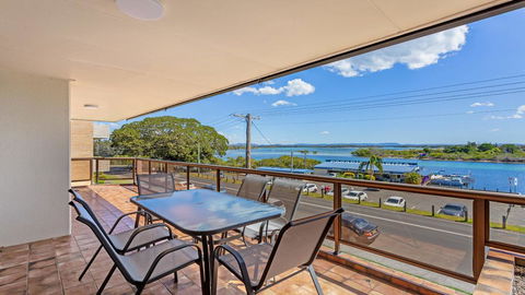 Island View 4 -Opposite Wallis Lake! - Accommodation Bookings 0