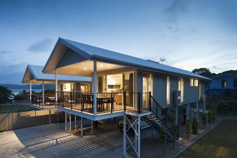 Island Villas & Apartments - Accommodation Bookings 1