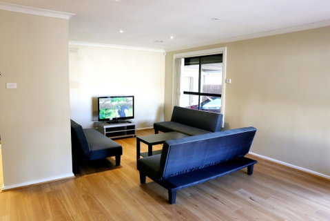 Isle Of Serenity Charming House - Accommodation Bookings 3