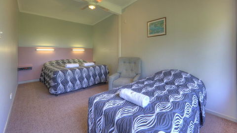 Jacaranda Motor Lodge - Accommodation Bookings 1