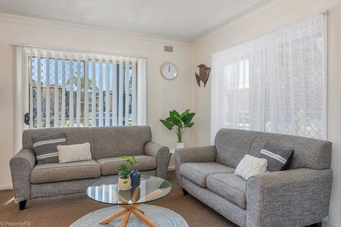 Jamaica Holiday Units - Accommodation Bookings 3