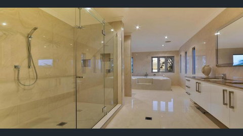 Jasmine House On Hamilton Island - Accommodation Bookings 3