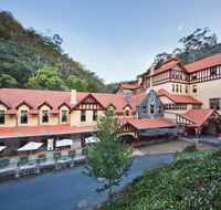 Jenolan Caves House