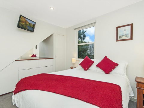 JOHANSSON'S PERCH COTTAGE - Accommodation Bookings 2