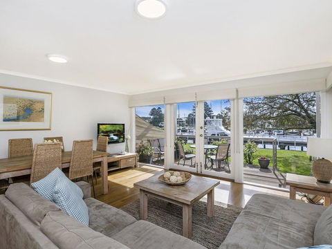 JOHANSSON'S PERCH No. 3 - Accommodation Bookings 0