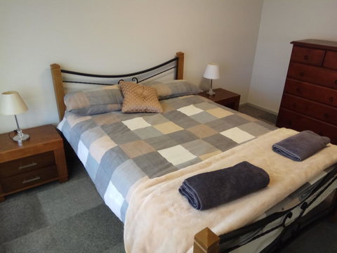 Joy On Joyce - Accommodation Bookings 1