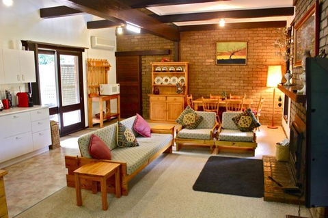 Kaighins Place - Accommodation Bookings 0