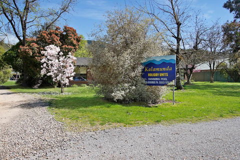 Kalamunda 6 - On The Rail Trail - Accommodation Bookings 0