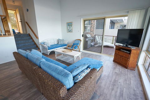 Kalimna - Blue Bay, NSW - Accommodation Bookings 2