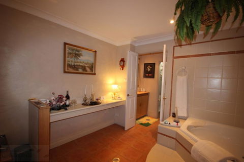 Kalimna - Spa Room - Accommodation Bookings 0