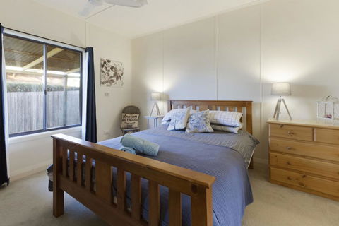 Katisha Cottage - Pet Friendly And Close To Town - Accommodation Bookings 2