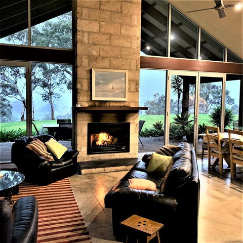 Kenwood Bank Vineyard Retreat - Accommodation Bookings 0