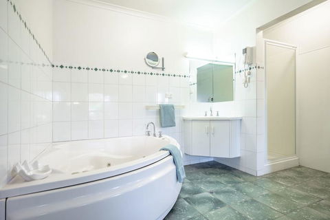 Kerang Valley Resort - Accommodation Bookings 2