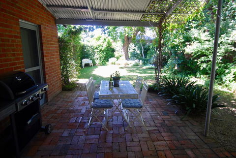 Kilparney House - Accommodation Bookings 2