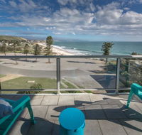 King of North Bay - 103 Gold Coast Drive - Accommodation Bookings