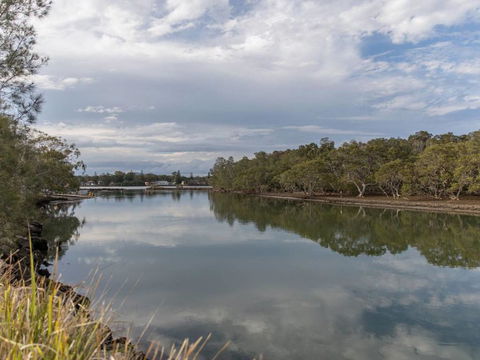 Kookas Nest - Waterfront Home, Tranquil Setting - Accommodation Bookings 3