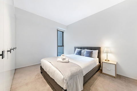 KOZYGURU HAYMARKET SYDNEY CITY VIEW 2 BED STUNNING APT NHA178-1206 - Accommodation Bookings 2