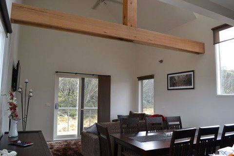 Krystal Peaks-DPA - Accommodation Bookings 1