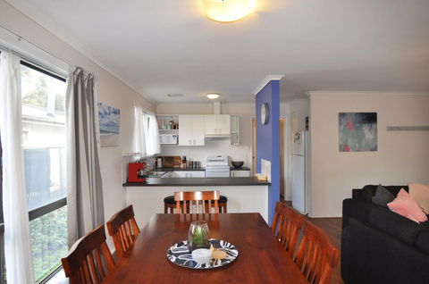 KYEEMA - FREE WIFI & NETFLIX - PET FRIENDLY (OUTSIDE ONLY) - Accommodation Bookings 2