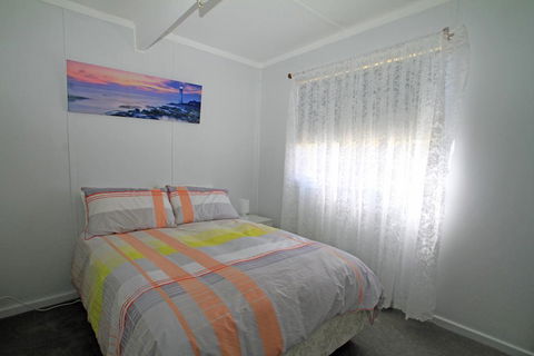 Lagoon Riverside Retreat - Accommodation Bookings 3